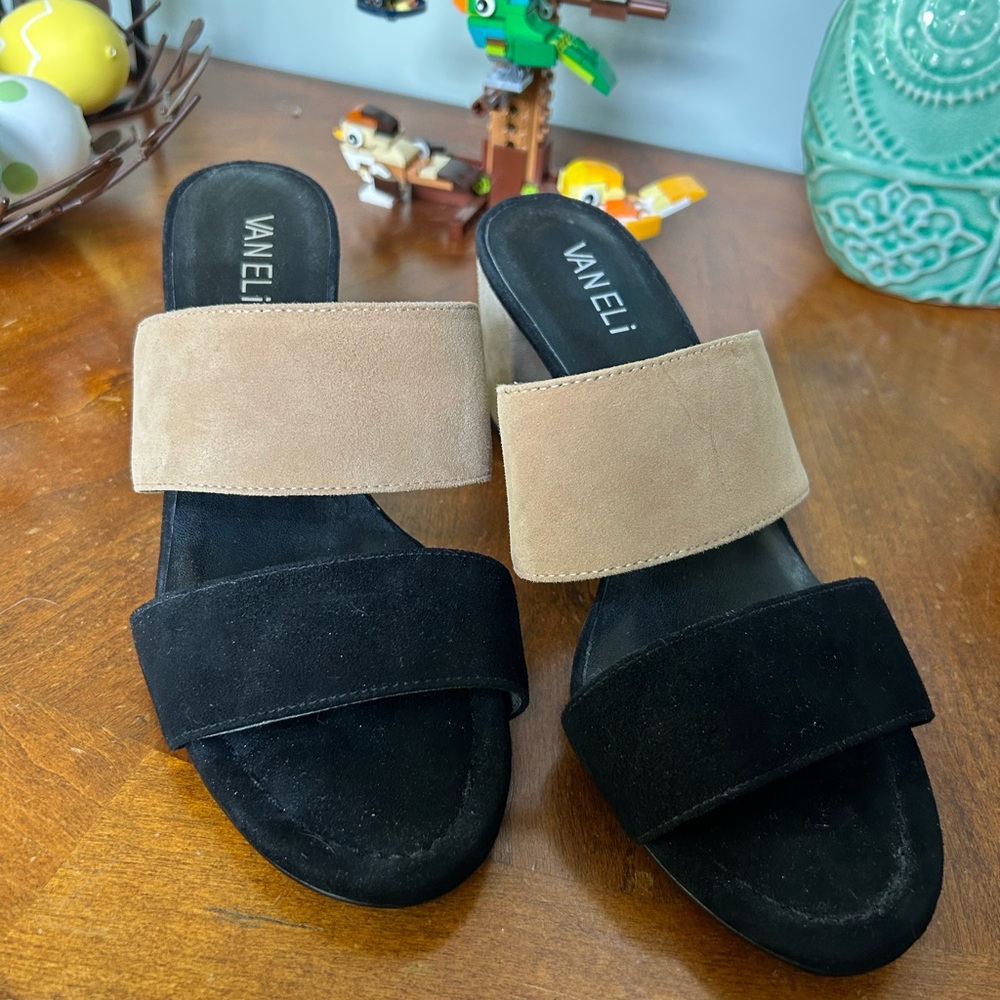 Van Eli Women's Black and Tan Slide Sandals